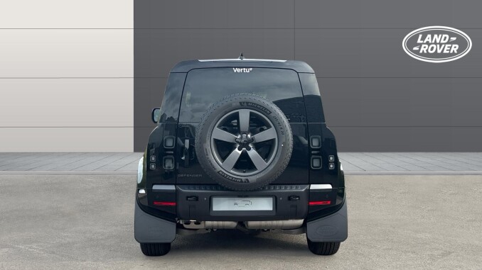 Land Rover Defender 3.0 D350 X-Dynamic HSE 90 3dr Auto Diesel Estate - Image 6